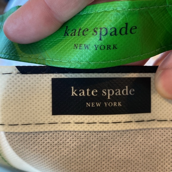 😍😍😍Kate Spade Stevie Diaper & changing pad in NOEL geometric pattern - Picture 10 of 16